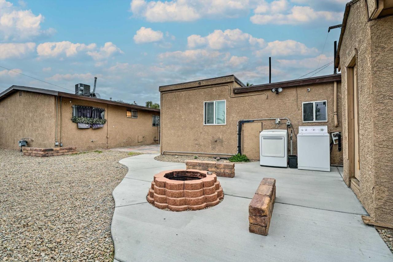 North Las Vegas Studio With Fire Pit 10 Mi To Strip Exteriör bild